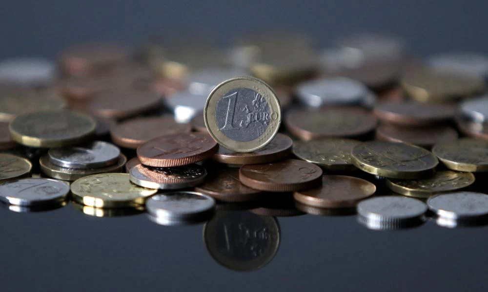 Ελληνικό παράδοξο: Μειώθηκαν τα ληξιπρόθεσμα χρέη τον Σεπτέμβριο, αλλά αυξήθηκαν οι οφειλέτες